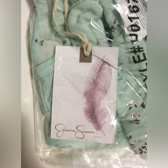 🆕JESSICA SIMPSON BABY - 3/6M - NWT - 2PC AQUA FLORAL SLEEPER AND HEADBAND - Picture 4 of 5
